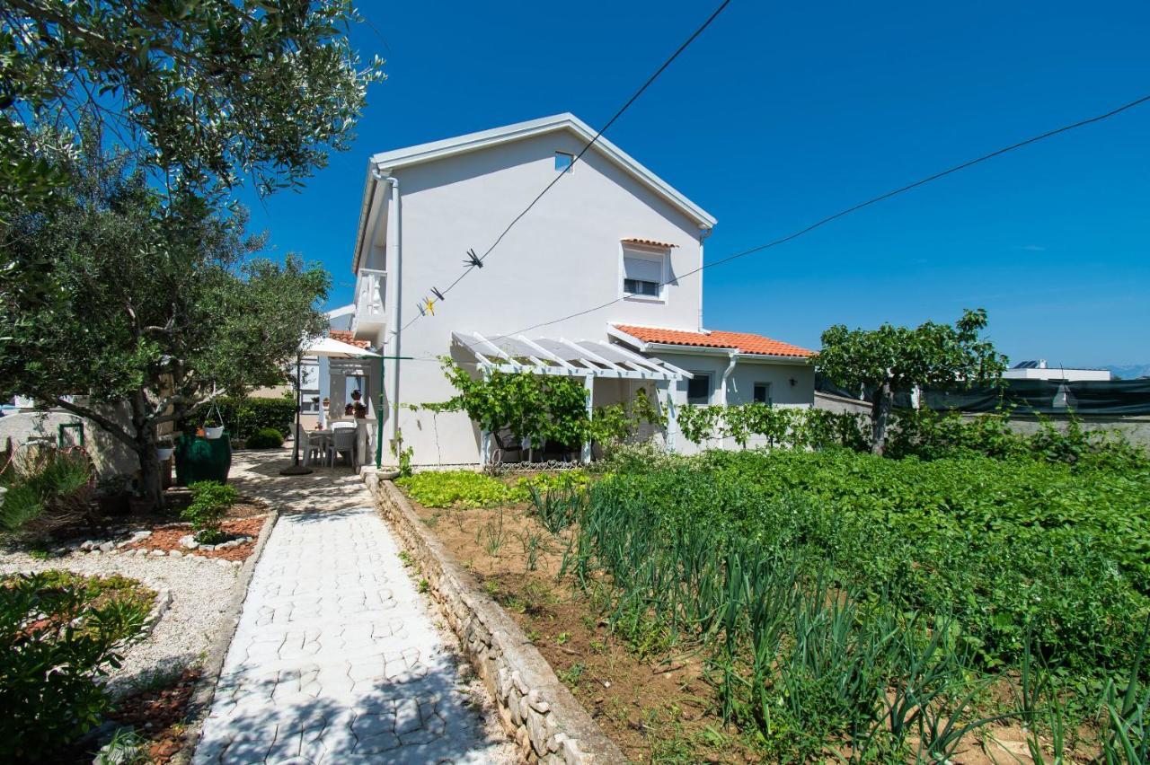 Apartment Ivan Vrsi Exterior photo